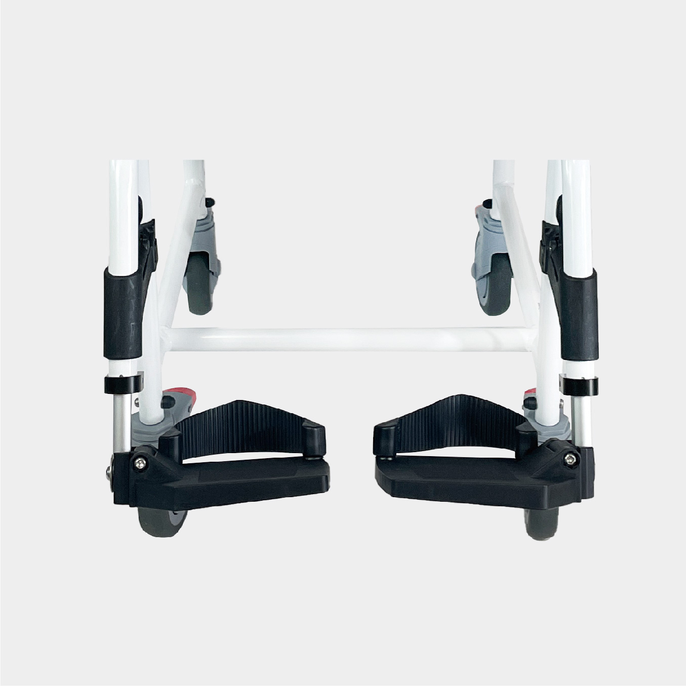 wheels and footrests